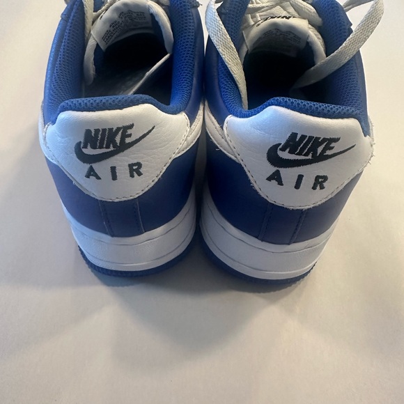 Nike Air Force One - Picture 2 of 7